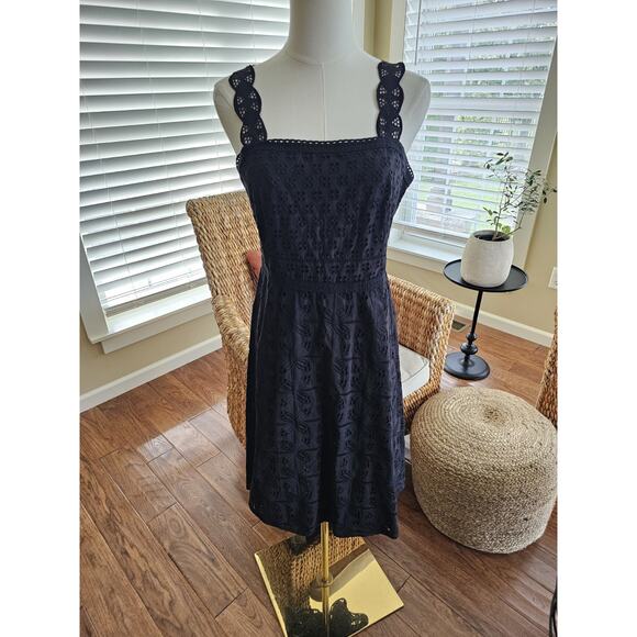 ANN TAYLOR Black Lace Strap Eyelet Flare Dress Women's Size 4 NWT - Picture 1 of 9